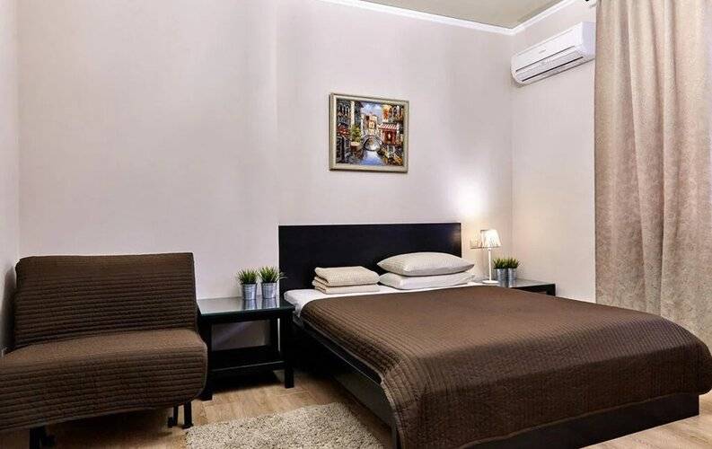 Villa Family Decor