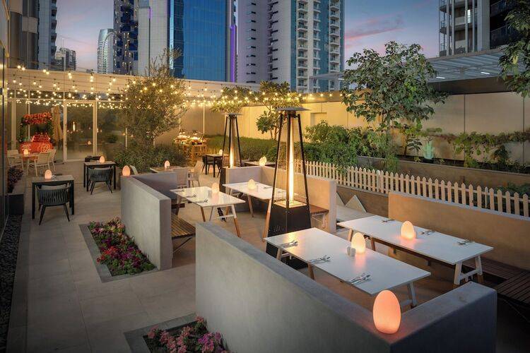 Staybridge Suites Dubai Business Bay By Ihg