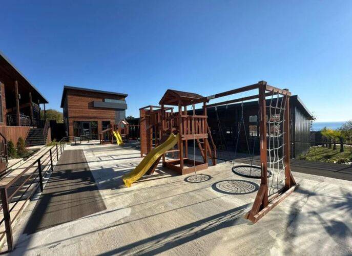 Отель Manresa Family Resort