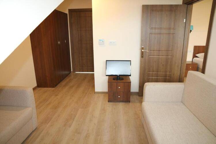 Lucette Guest House