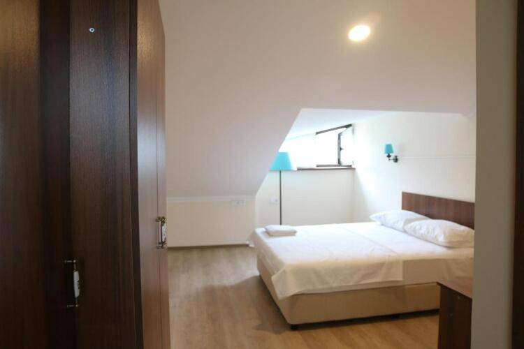 Lucette Guest House
