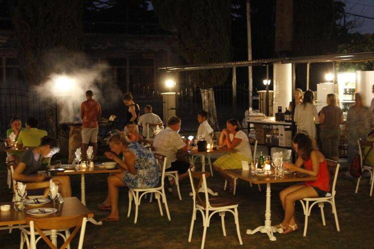 Lucette Guest House