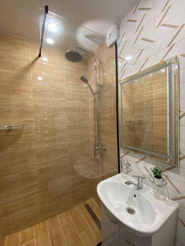 Апартаменты На Улице Вихарева 14