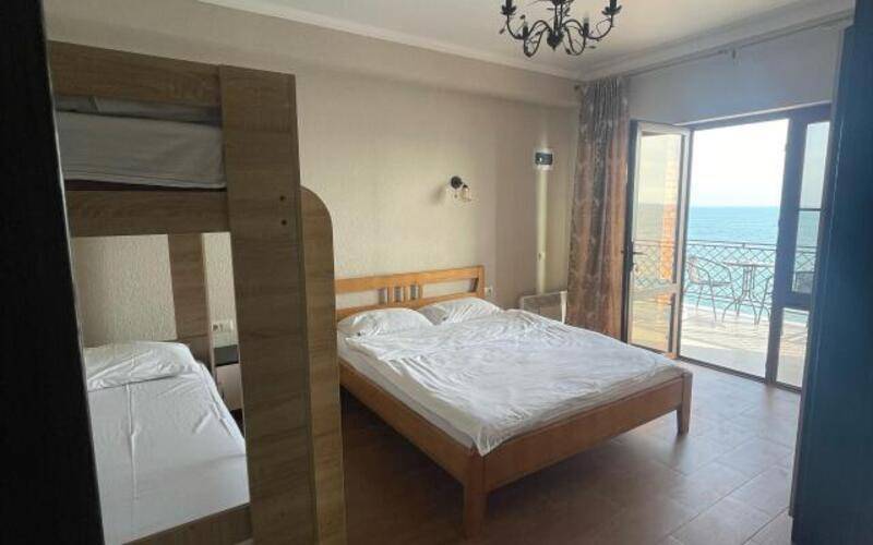 Мини-Отель Leon Beach Hotel