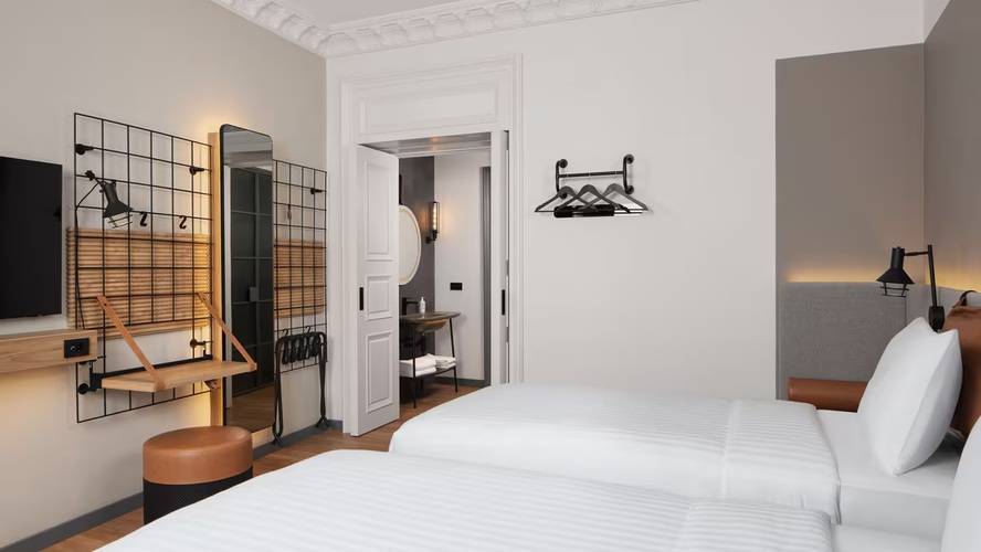 Moxy Istanbul Beyoglu