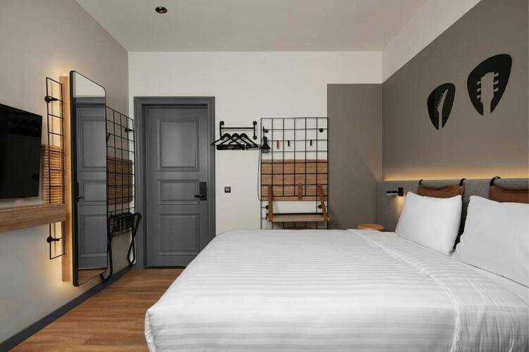 Moxy Istanbul Beyoglu