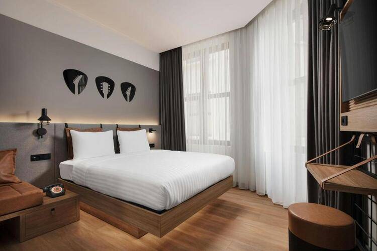 Moxy Istanbul Beyoglu