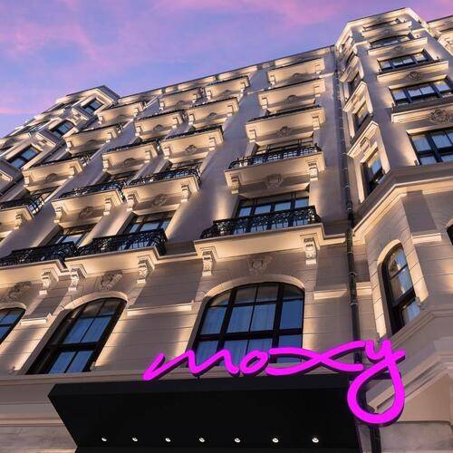 Moxy Istanbul Beyoglu