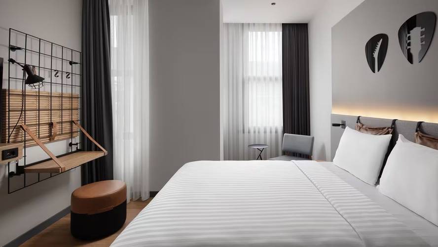 Moxy Istanbul Beyoglu
