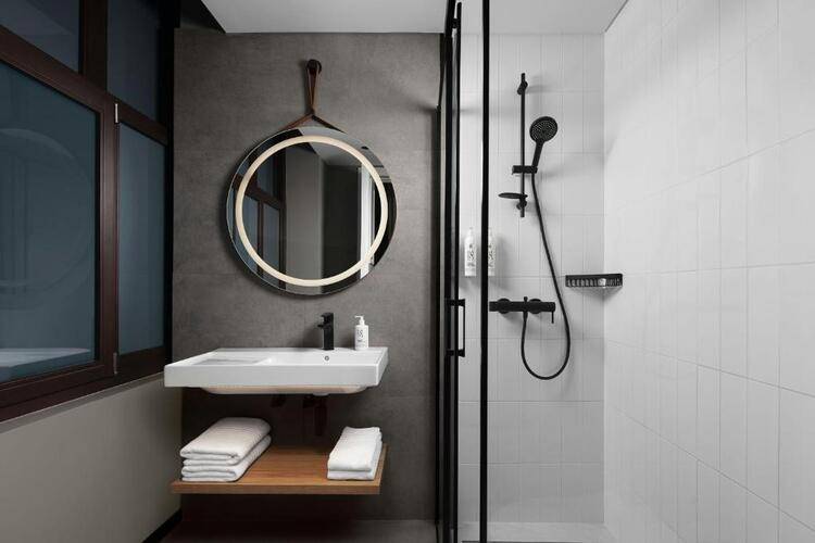 Moxy Istanbul Beyoglu