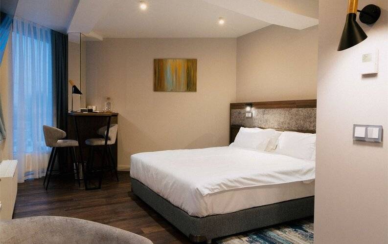 Nuur Hotel (Нуур Отель)