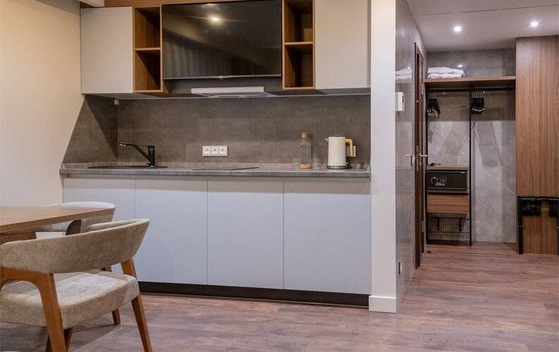 Nuur Hotel (Нуур Отель)