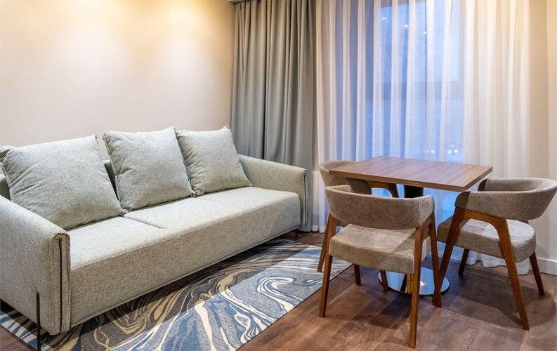 Nuur Hotel (Нуур Отель)