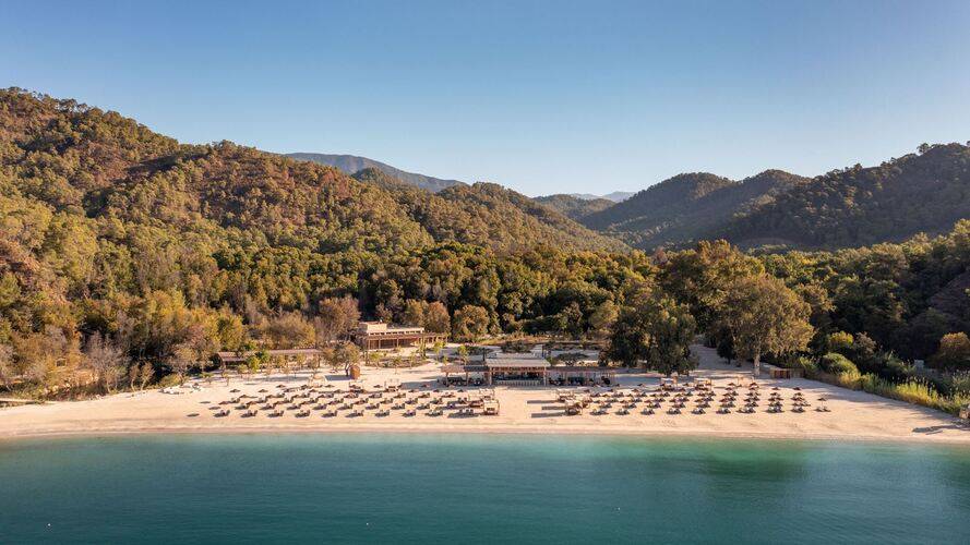 Ahama Hotel (Adults Only 8+)