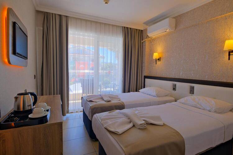 Moni Hotel