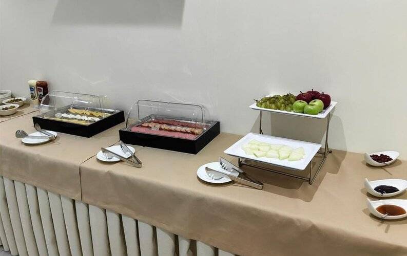 Reikartz Qarshi Hotel