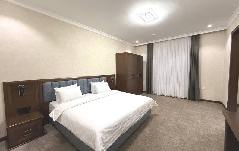 Reikartz Qarshi Hotel