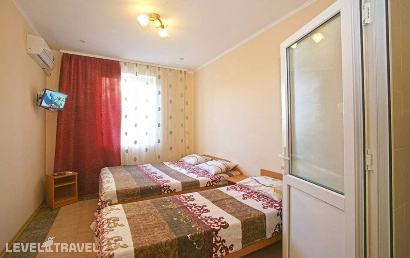 фотографии отеля Бумеранг Гостевой Дом в Россия(город Саки) - фото №27