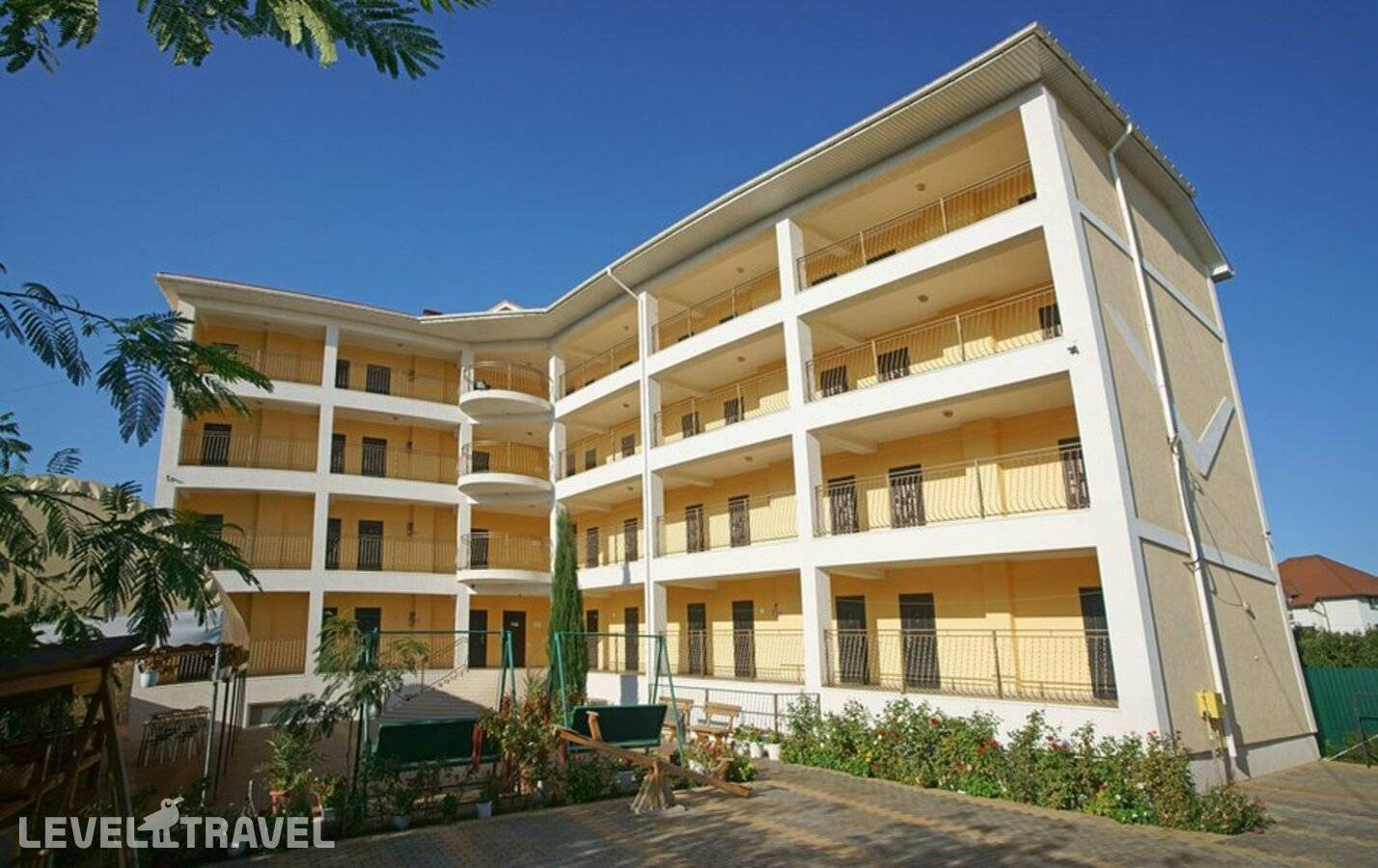 фотографии отеля Бумеранг Гостевой Дом в Россия(город Саки) - фото №5