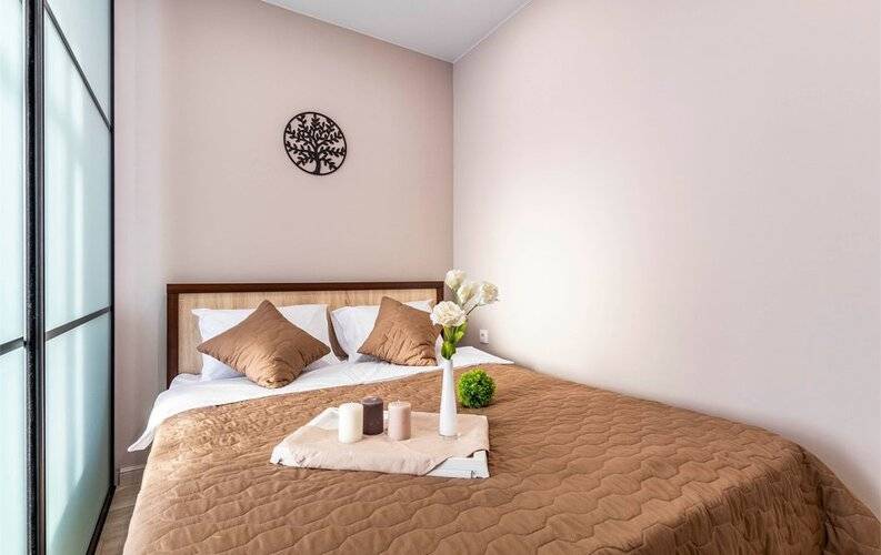Beguest На Шаронова 31
