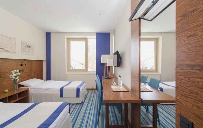 Hidens Hotel (Хайденс Отель)