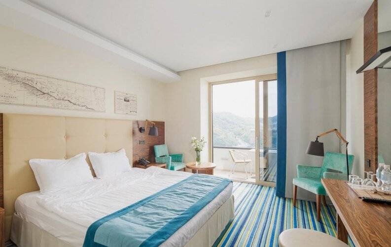 Hidens Hotel (Хайденс Отель)