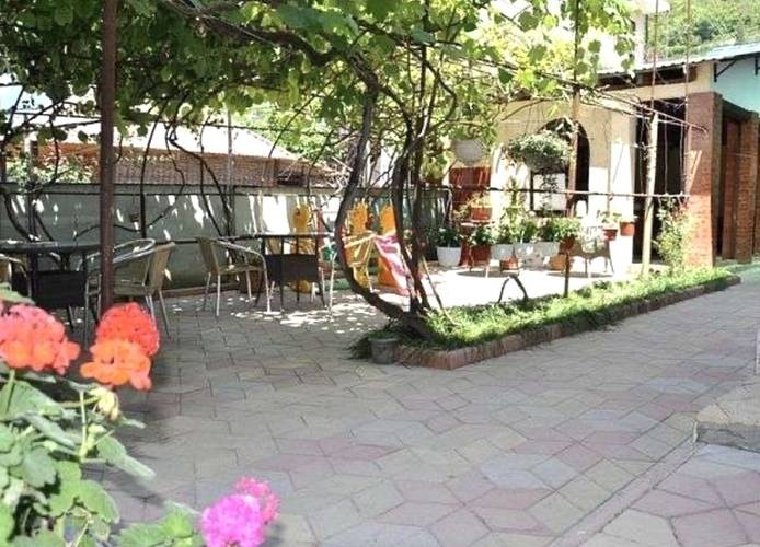 Золотая Вилла Бугенвиллия