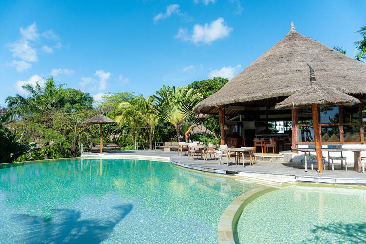 La Joya Balangan Beach Resort