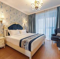 $item['hotel']['name']