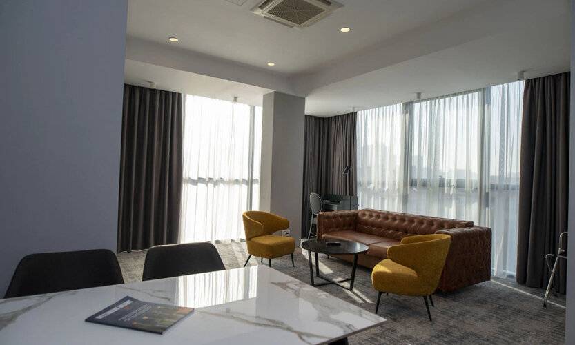 H41 Luxury Suites
