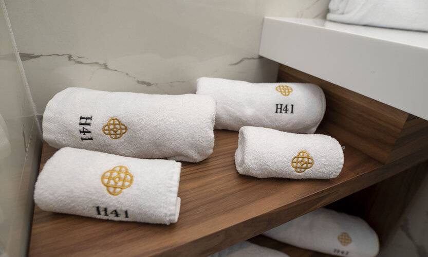 H41 Luxury Suites