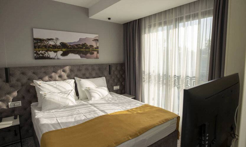 H41 Luxury Suites