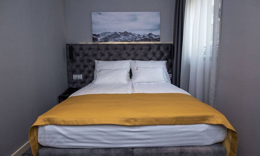H41 Luxury Suites