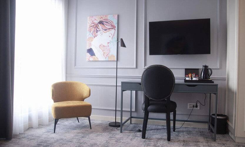 H41 Luxury Suites