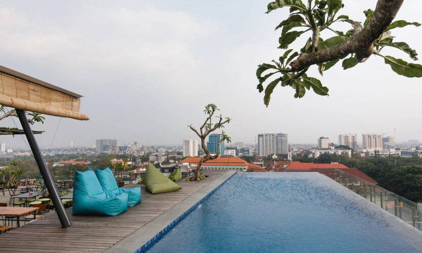 U Janevalla Bandung