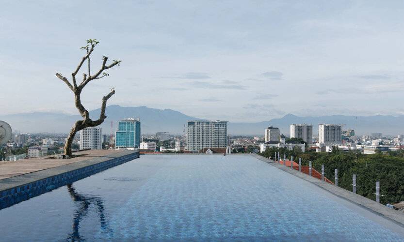 U Janevalla Bandung