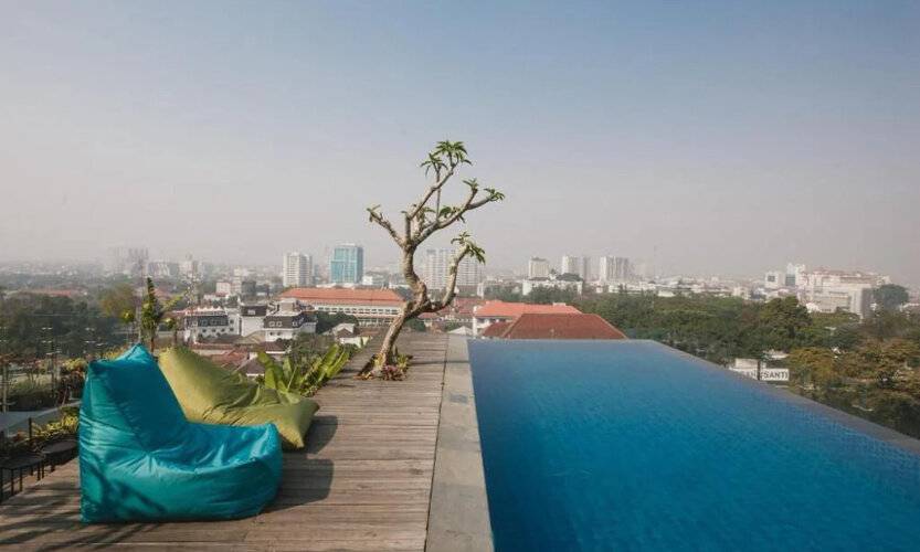 U Janevalla Bandung