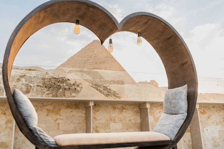 Villa Khufu Pyramids Hotel