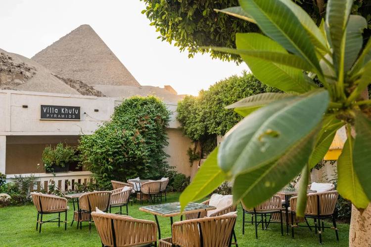 Villa Khufu Pyramids Hotel