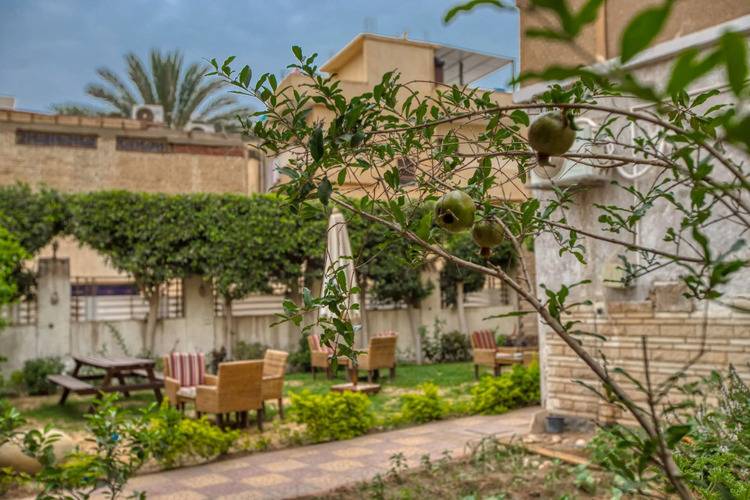 Villa Khufu Pyramids Hotel