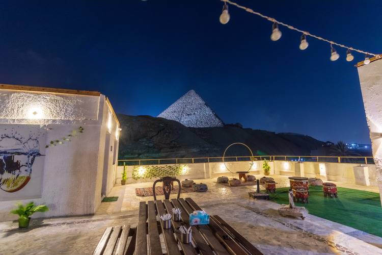 Villa Khufu Pyramids Hotel