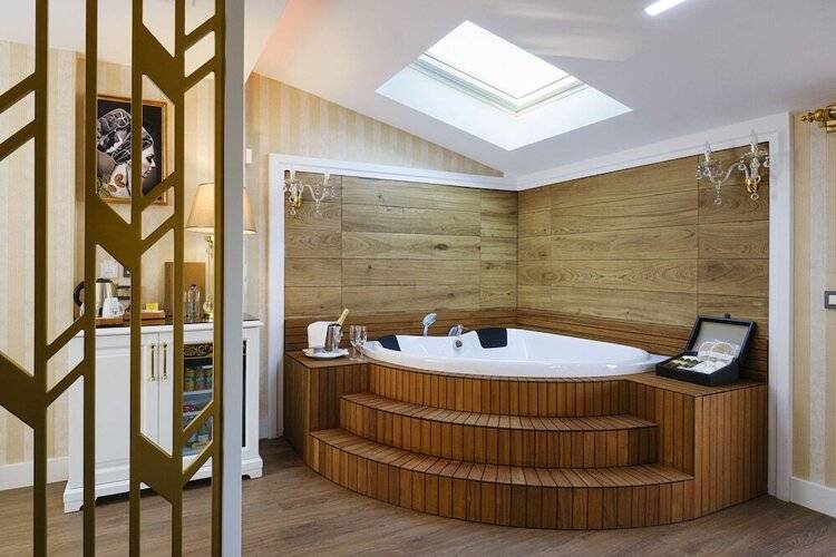 Elysium Deluxe Suites