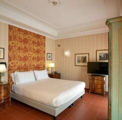 $item['hotel']['name']