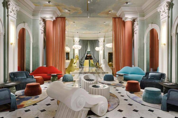 4* Leon S Palace
