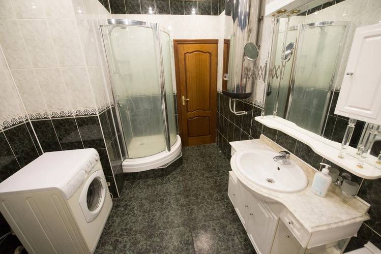 Апартаменты 3-Комнатные На Строительной