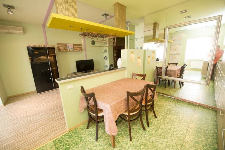 Апартаменты 3-Комнатные На Строительной