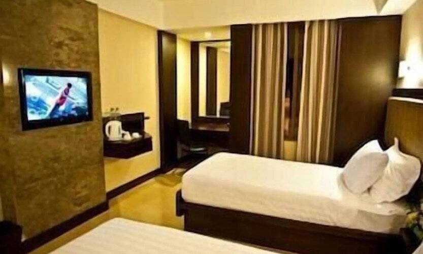 Crown Victoria Hotel Tulungagung