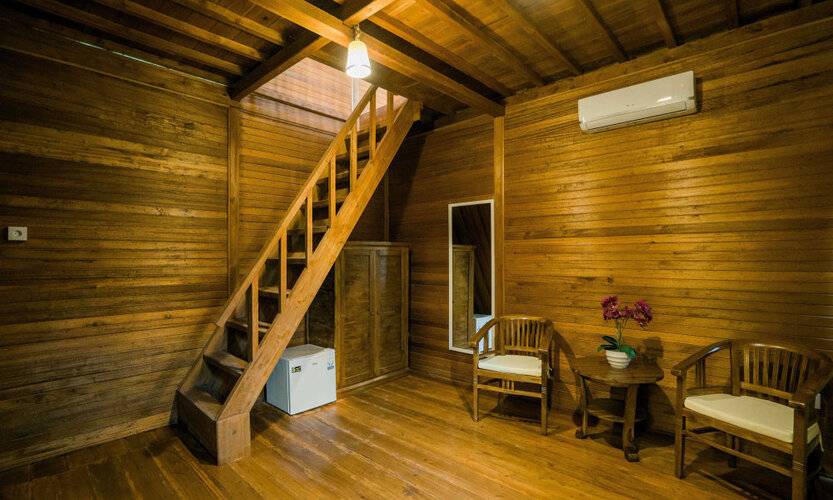 Andi Beach House