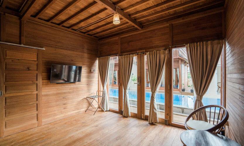 Andi Beach House