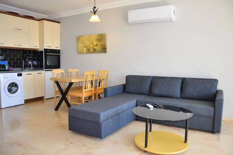 07 Group Hotel